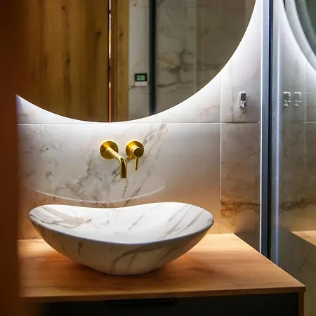 Laba Kollataja Z Parkingiem *