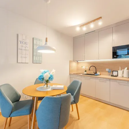 Laba Kollataja Z Parkingiem Lägenhet