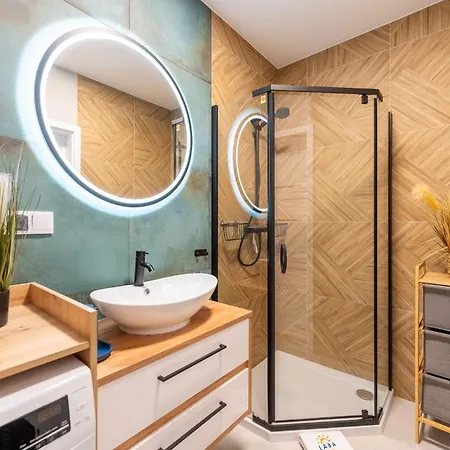 Laba Kollataja Z Parkingiem Lägenhet *